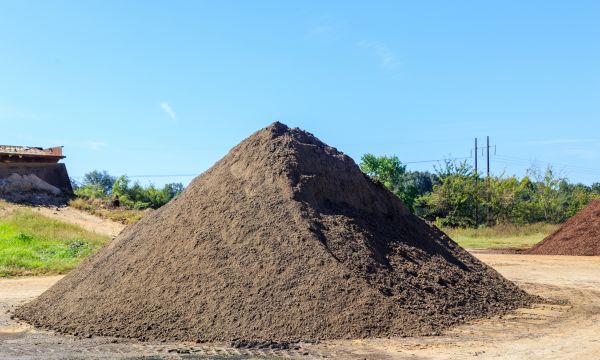Black Dirt Delivery in Suwanee