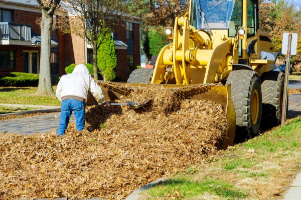 Mulch Hauling in Suwanee